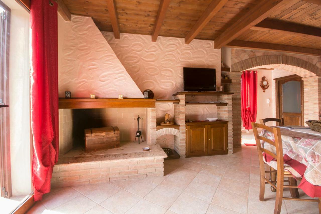 Casa Vacanza Il Mandorlo Domusnovas Kültér fotó