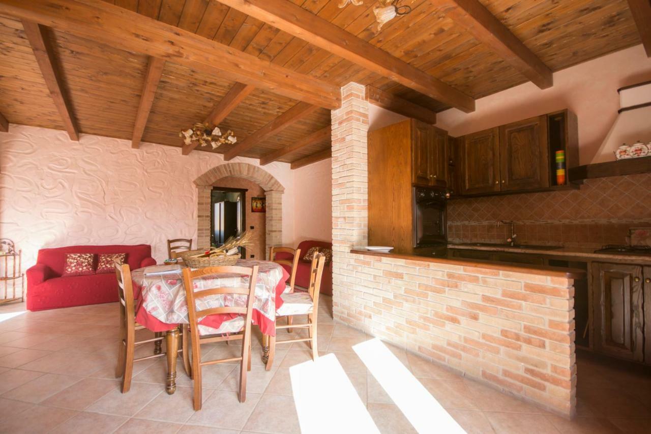 Casa Vacanza Il Mandorlo Domusnovas Kültér fotó